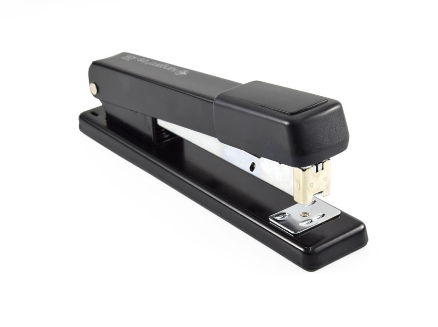 степлер №24/6-24/8, 26/6-26/8 "kangaro" до 40л. 2 заж. Степлер №24/6-24/8, 26/6-26/8 "kangaro" до 40л. 2 заж.