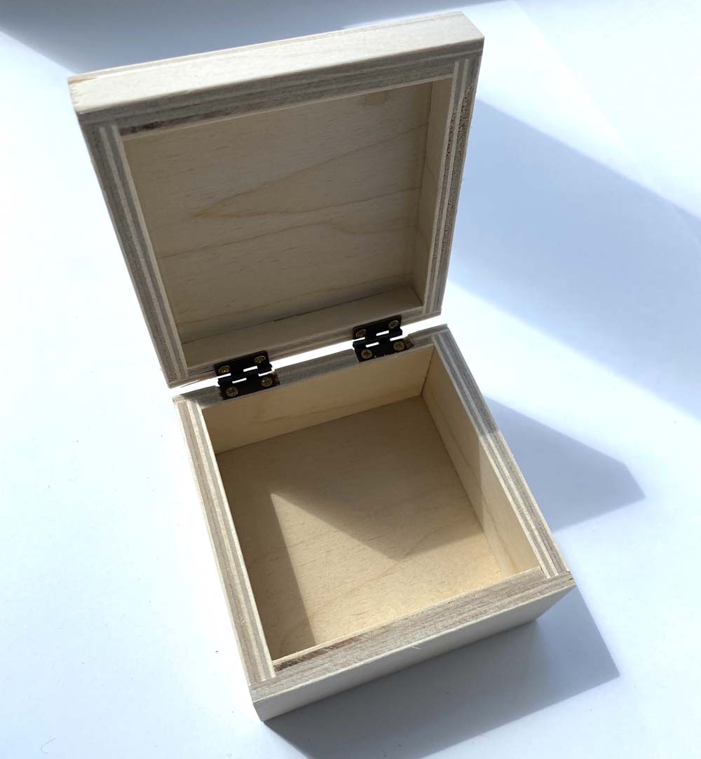 шкатулка кроха 10х10х6см фанера Шкатулка кроха 10х10х6см фанера