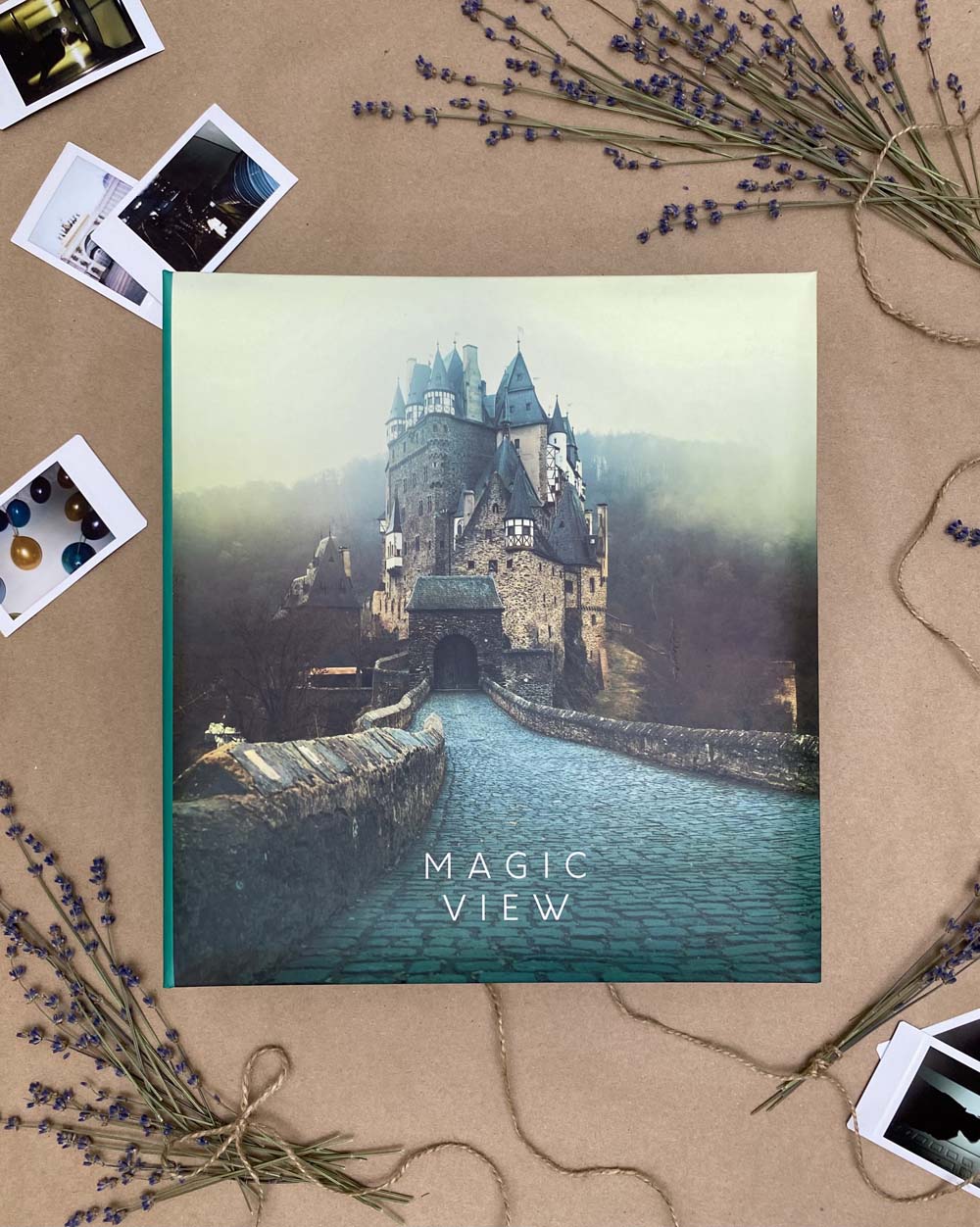 альбом д/фото 50л. с магн.плёнкой 23х28см "замок" Альбом д/фото 50л. с магн.плёнкой 23х28см "замок"