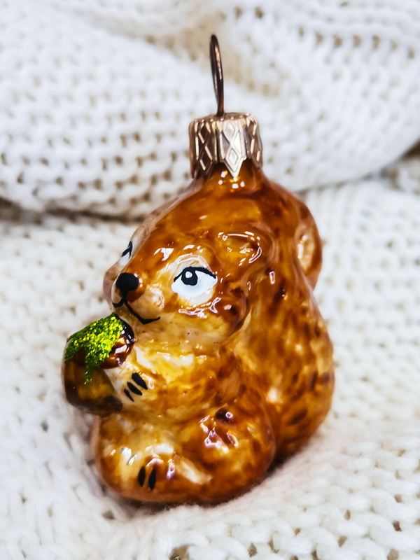 украшение "белочка" 5см (стекло) к/уп. Украшение "белочка" 5см (стекло) к/уп.