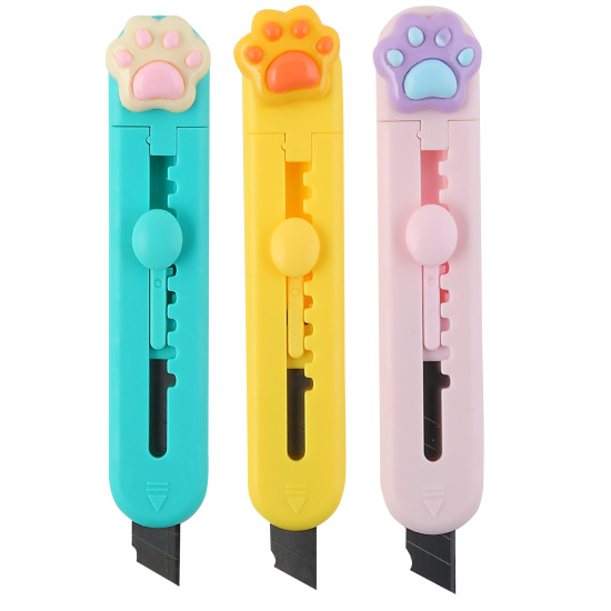 нож канцелярский с лезвием 9мм кокос "лапка" асс-т Нож канцелярский с лезвием 9мм кокос "лапка" асс-т