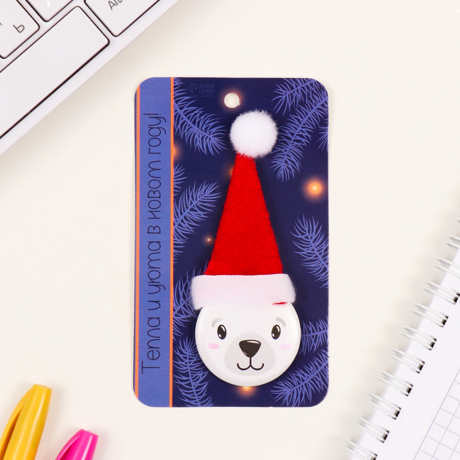 новогодний значок "мишка" Новогодний значок "мишка"